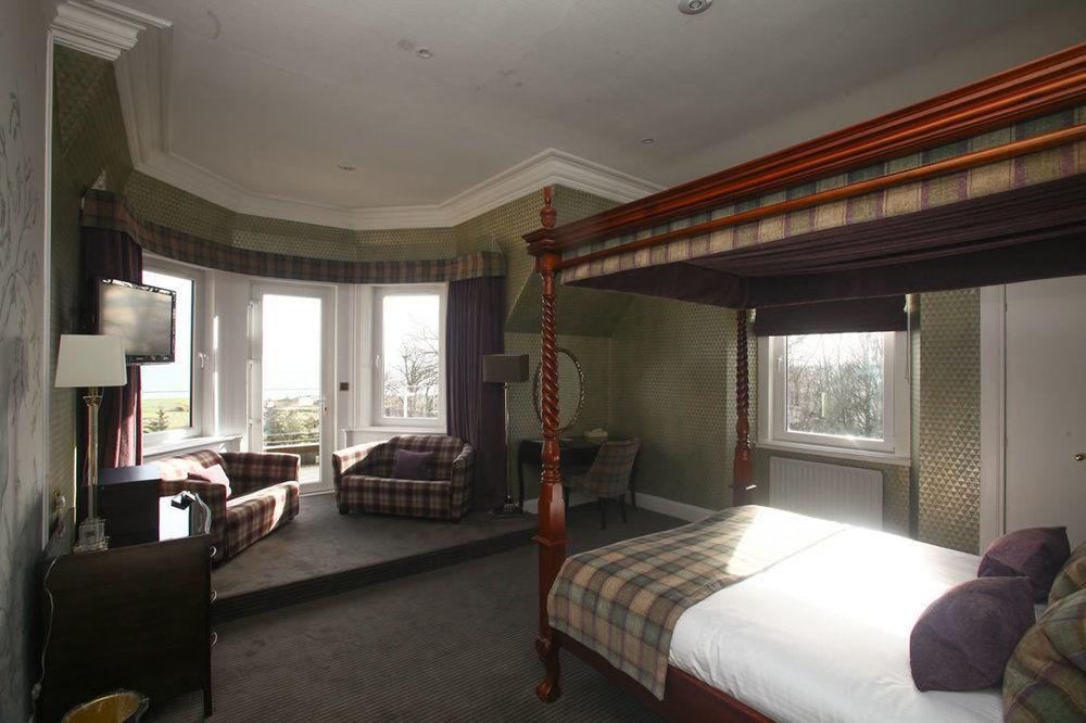 Old Manor Hotel Lundin Links Bagian luar foto
