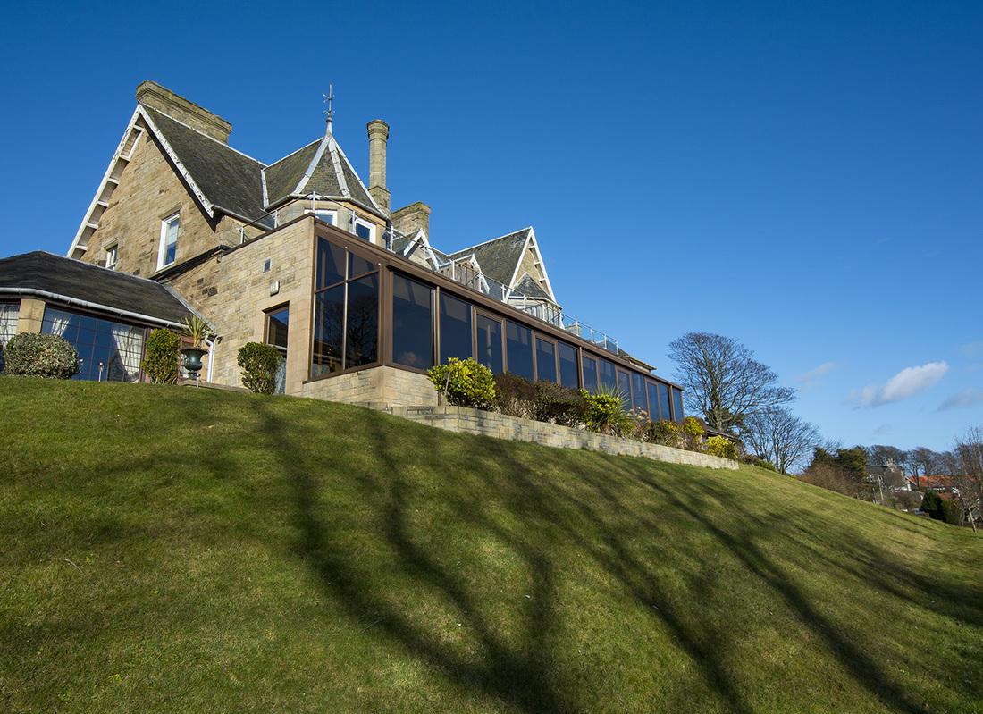 Old Manor Hotel Lundin Links Bagian luar foto