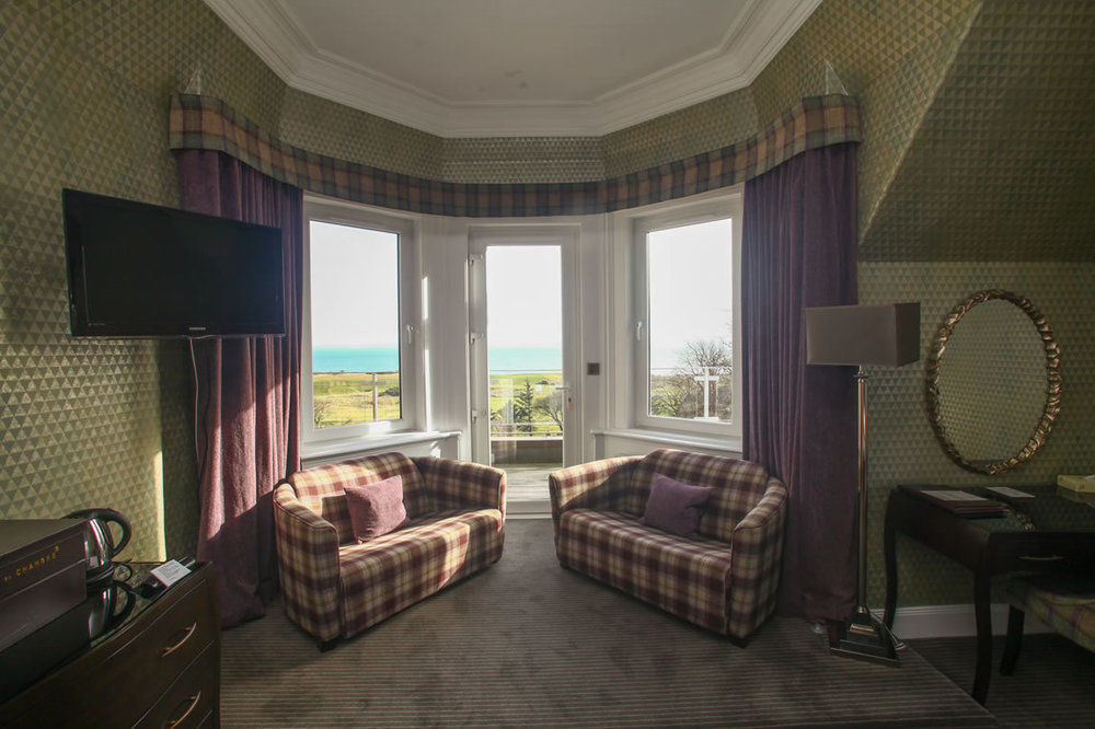 Old Manor Hotel Lundin Links Bagian luar foto